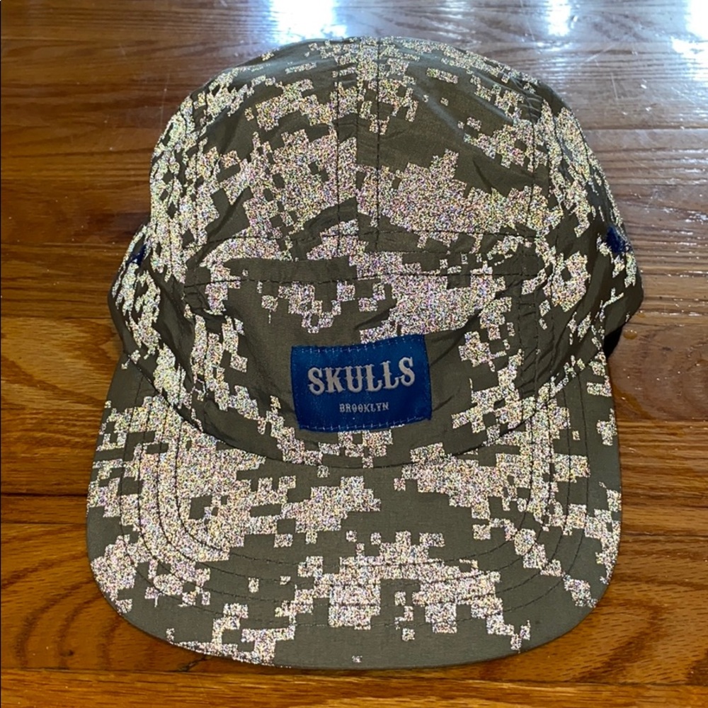 Skulls Brooklyn 5 Panel “Digi Camo 3M” Camp Hat